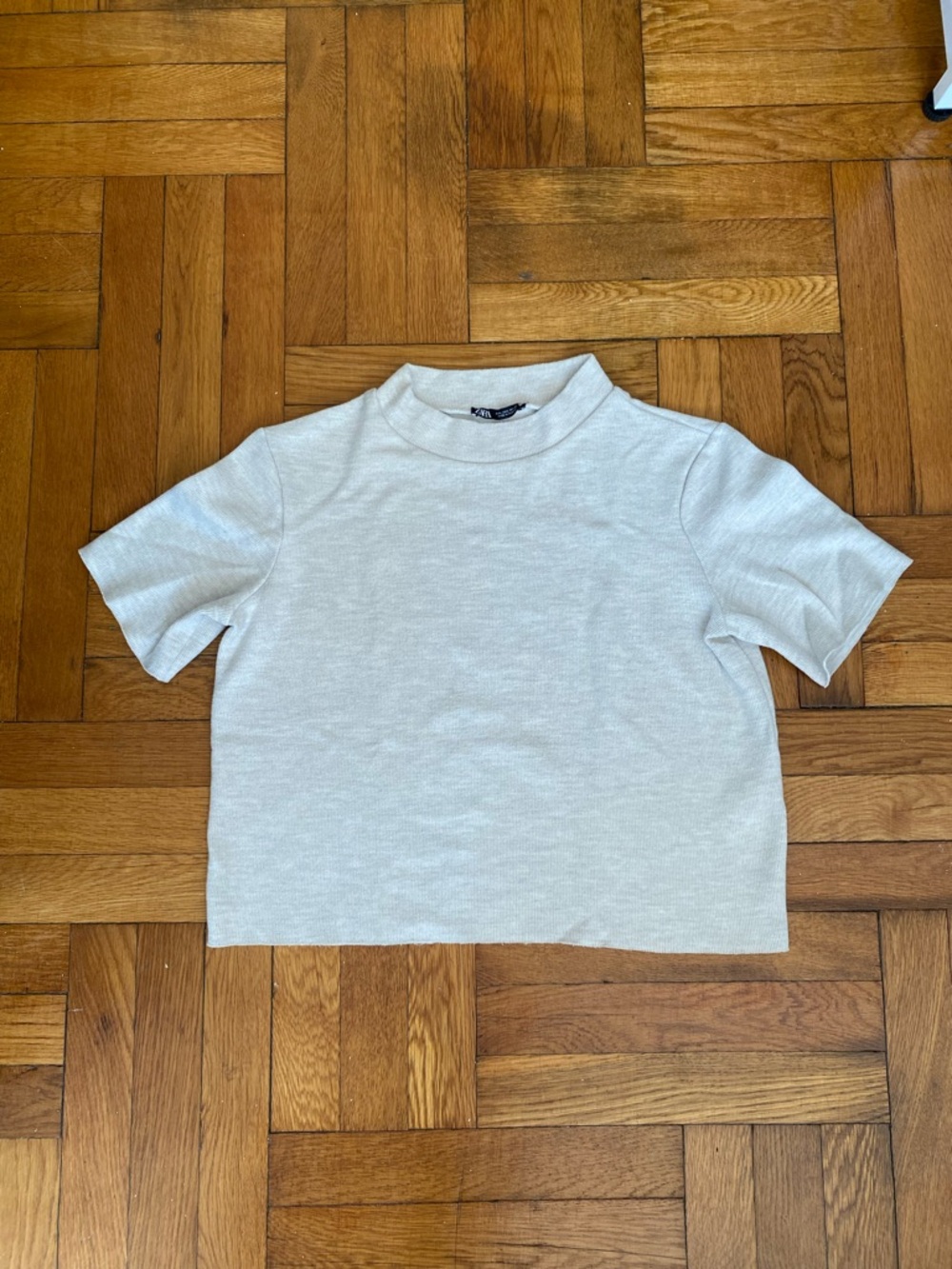 ZARA Knit Crop Top Women Large Beige Short Sleeve Mock Neck Ribbed Stretch Basic